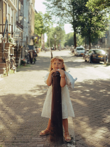 Cinematic Mother and Daughter Family Portraits in Amsterdam
