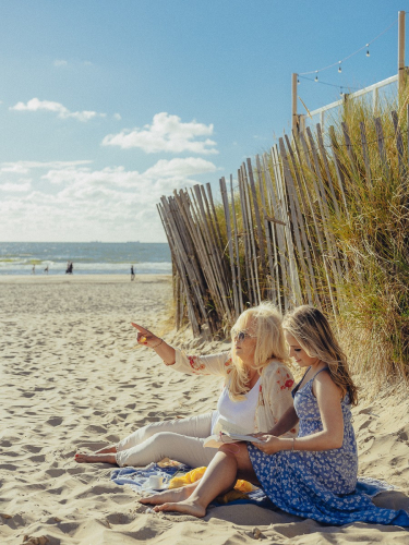 Timeless Mother and Daughter Beach Photographs