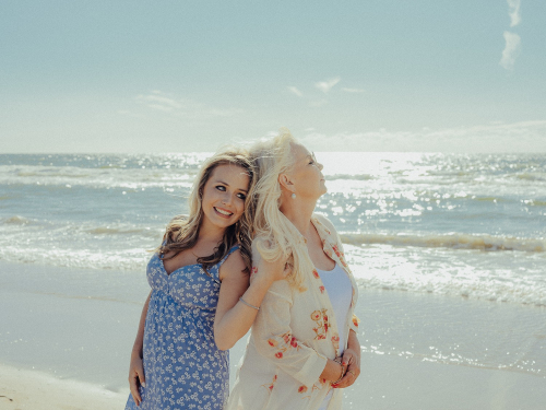 Seamless Mother and Daughter Photography Session