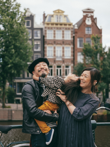 Top-rated Japanese Family Photographer in Amsterdam