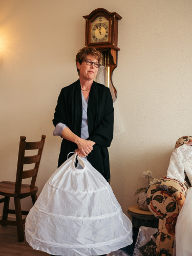 documentary wedding photographer