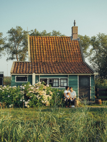 Outdoor Family Photos at Zaanse Schans