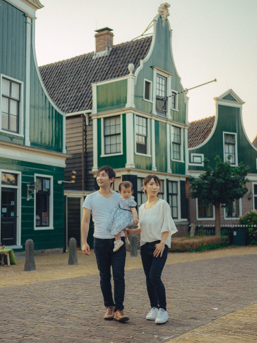 Priceless Family Photoshoot at Zaanse Schans