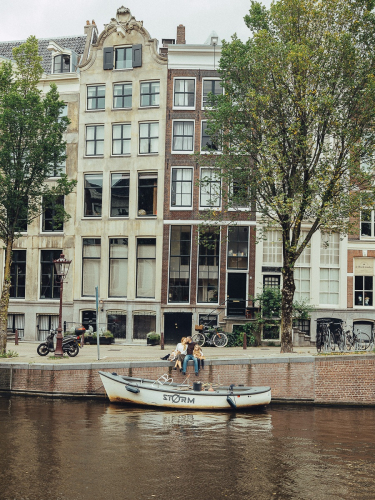 alternative family photoshoot amsterdam
