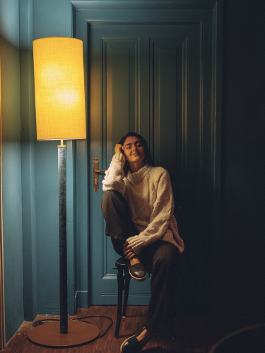 Elegant Night Portraits in Amsterdam