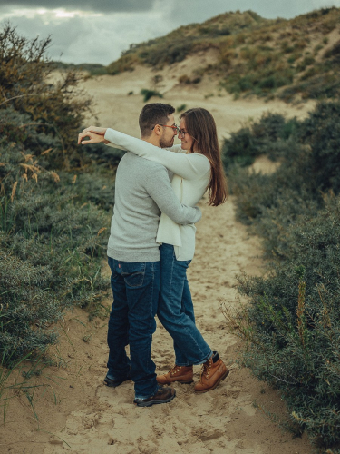 dutch dunes couple photography