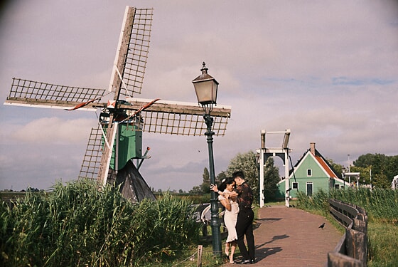 Romantic Couple Photoshoot in Zaanse Schans ZSP Romantic Couple Photoshoot in Zaanse Schans