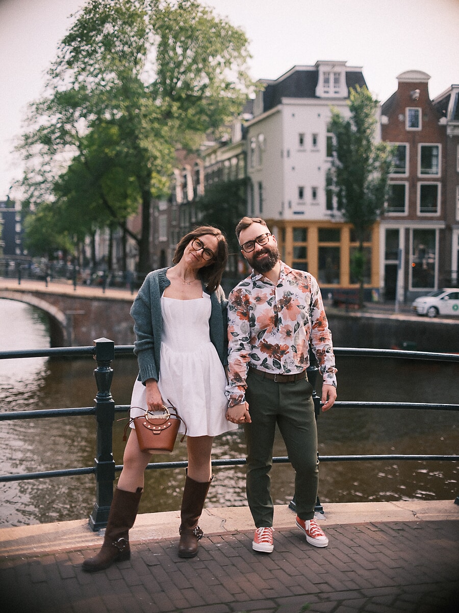 Engagement SP14 Engaged couple posing on an Amsterdam bridge during a relaxed pre-wedding shoot